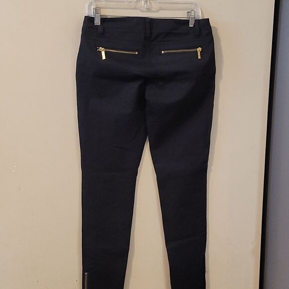 Beautiful Michael Kors pants Size 2 - Picture 6 of 7